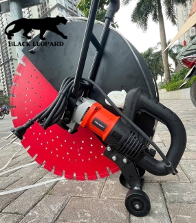 CHO THUÊ MÁY CẮT BÊ TÔNG- LƯỠI CẮT 620MM, CẮT SÂU LÊN ĐẾN 25CM